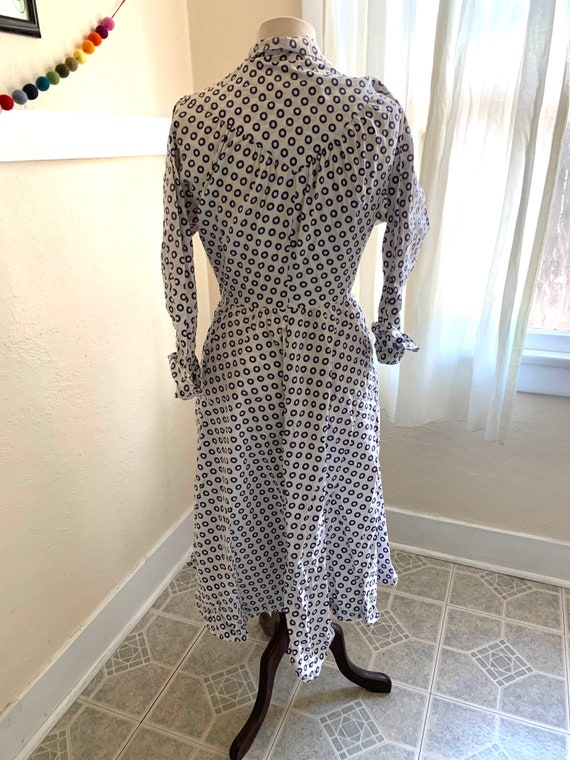 1950's Vintage Cotton Day Dress// Delightful Dots… - image 5
