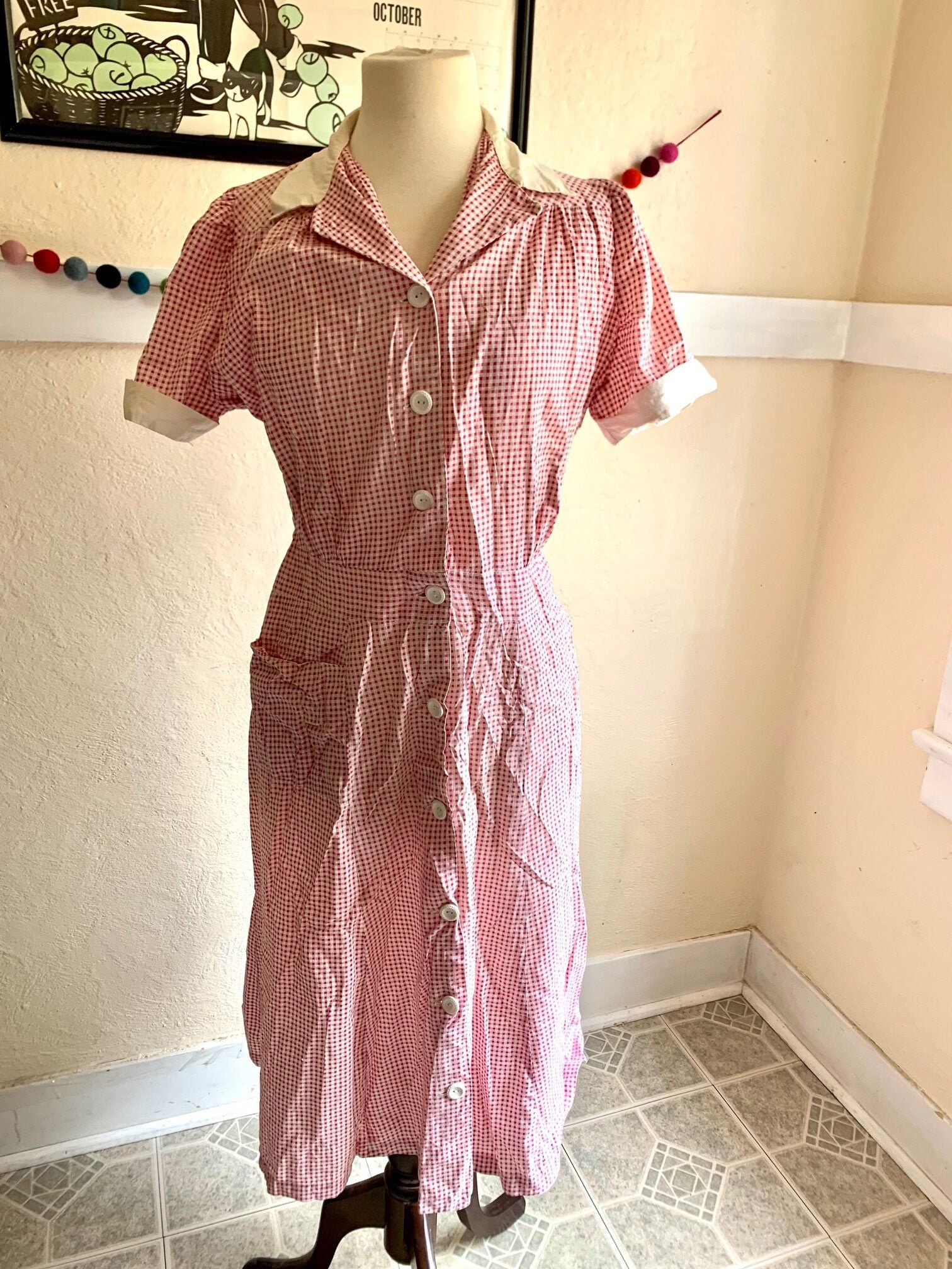 1930's Vintage Cotton House Red Gingham Dress//30s