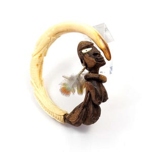Stoßzahn & Holz geschnitztes Armband- Kroko essende Frau-Papua-Neu-Guinea