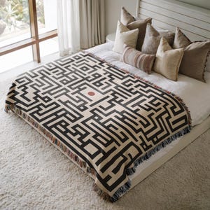Maze Pattern Woven Blanket | Labyrinth Throw, Geometric Puzzle Design BLAN0040