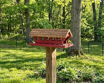 Comedero para pájaros con forma de puente cubierto, hecho a mano