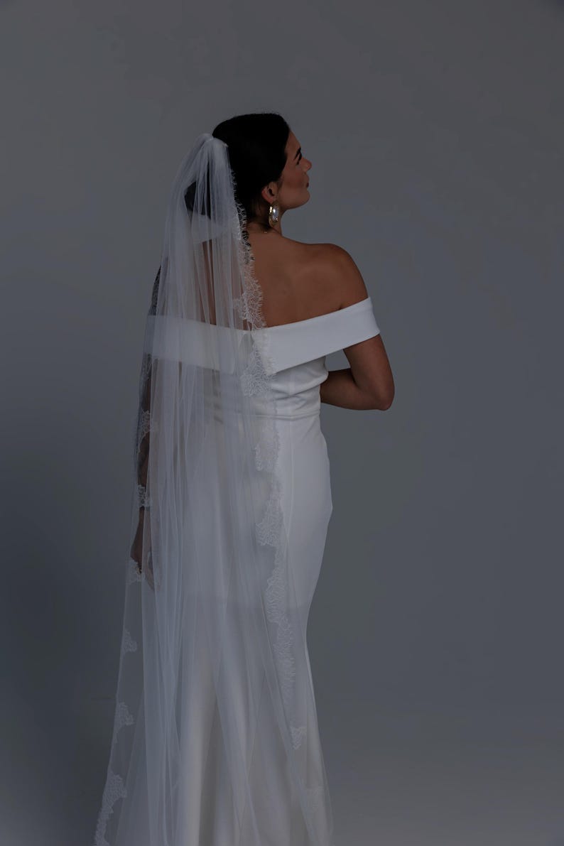 Velo de novia catedral de una sola capa / Ribete de encaje Chantilly color marfil, borde de encaje francés imagen 4