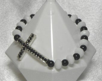 Bracelet: Beaded Black and White Silver Cross Stretch Bracelet
