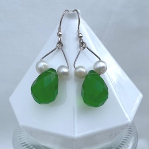 Earrings: Emerald Green, Smokey, Faceted Teardrop with Fresh Water Pearl Beaded Dangle Earrings