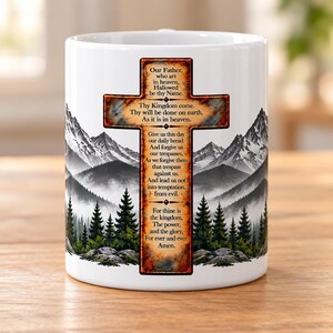 Koffiemok met het Onze Vader, bergkruis en groene boom | Christelijke inspirerende keramische mok | Geloofscadeau