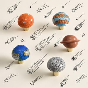 Handmade Space Planet Cabinet Knobs Meteor Drawer Pulls Galaxy Orb Handles Kitchen Dresser Hardware Unique Home Decor Gift Set of 5