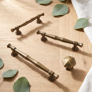 Tiradores geométricos vintage para armarios, tiradores de latón moleteado para cajones, herrajes industriales para muebles, juego de tiradores y pomos para armarios de cocina.