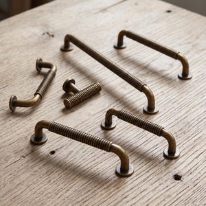 Poignées de meubles vintage, poignées de tiroir, quincaillerie pour meubles anciens, poignées de meubles de cuisine rustiques, poignées de placard de style campagnard, quincaillerie pour commode