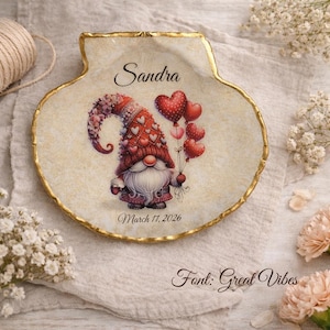 Personalized Gnome Trinket Dish Holder Key Organizer Entryway Decorative Catchall Shell Ring Tray Handmade Resin Scallop Jewelry Bedroom