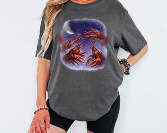 Comfort Colors® Three Crawfish Moon Shirt, Crawfish Howling to The Moon Shirt, Crawfish Shirt, Funny Beach Shirt, Vintage Moon Animals Tee
