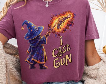 ウィザードキャスティングファイアボールTシャツ | ガンメイジスペルTシャツ | RPG DND D&D