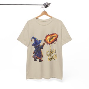 ウィザードキャスティングファイアボールTシャツ | I Cast Gunグラフィックシャツ 画像 14