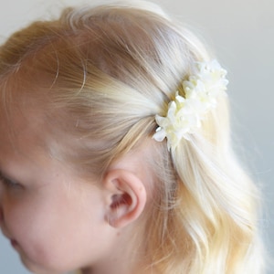 The Wood Anemone: Flower Girl Hair clip in lemon yellow