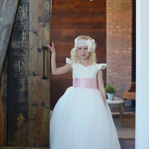 The Eynhallow Flower Girl Dress, first communion dress 画像 2