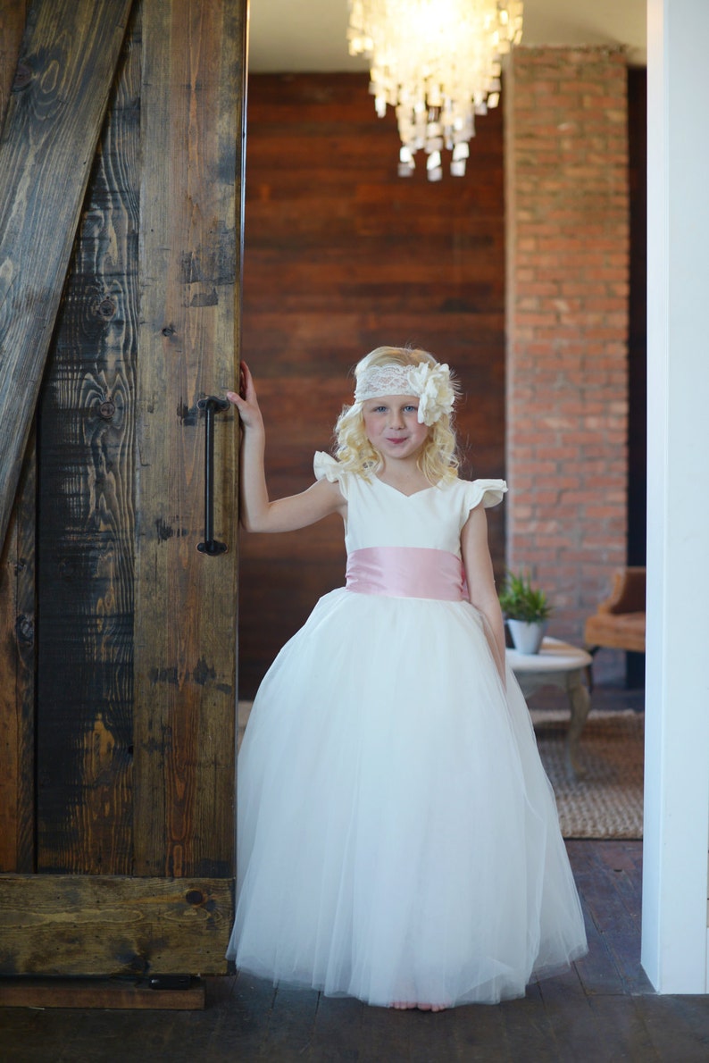 The Eynhallow Flower Girl Dress, first communion dress 画像 2