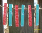 Red & Aqua Clothespins, Clothespins with Cotton Twine, Card Holder, Photo Clothesline, Art Display, Decorative Clothespins, Home Decor