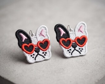 Oorbellen met kant en Franse bulldog-motief, ontwerp voor Freedom Beach-borduurwerk, machinaal borduren (FSL, in de borduurring), digitaal bestand met puppymotief, direct te downloaden.