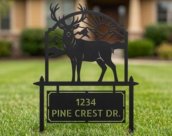 Anpassad gårdspåle med rådjursadress | Personlig metallskylt med husnummer | Rustik trädgårdsmarkör för stuga