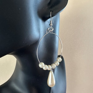 Perlen Ohrringe, Creolen, Boho Ohrringe, Boho Ohrringe, Geschenk für sie, Statement, Perlenohrringe, große Creolen