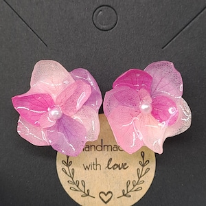 Pendientes florales de resina