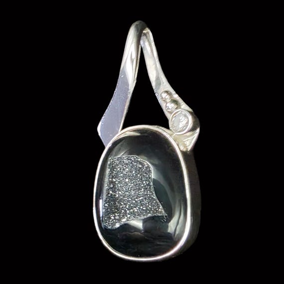 Vintage Modernist Druzy Quartz & Onyx Sterling Silver Pendant – Robert Nilsson Florida Studio Jewellery
