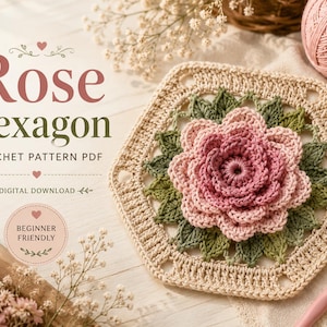Puede incluir: Un posavasos hexagonal de ganchillo con un diseño de rosa. El posavasos presenta una rosa rosa central rodeada de hojas verdes y un borde beige. El texto "Rose Hexagon Crochet Pattern PDF" es visible, junto con "Beginner Friendly".