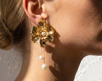 Gold Blumen Perle Quaste Ohrstecker | Statement Floral Edelstahl Ohrringe, Vintage Braut Hochzeit Schmuck Geschenk