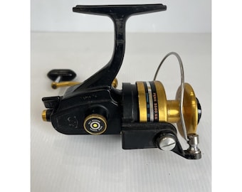Penn 5500SS Fishing Reel W/ 2 Spare Spools Vintage Classic Salt