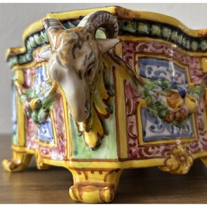 Antik Nevers Rams Head Cache Kruka Antoine Montagnon Fabrik Nevers Frankrike