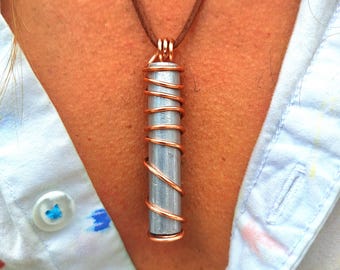 Pendentif en zinc et cuivre - Pendiente Collar de Zinc y Cobre