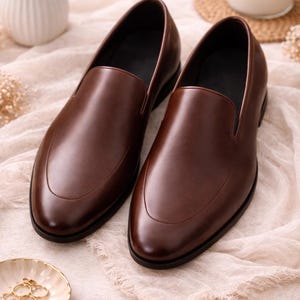 Luxus Handgefertigte Braune Leder Loafers für Herren | Slip-On Abendschuhe für Büro tragen