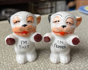 ヴィンテージ風擬人化猫型ソルト＆ペッパーシェーカー – ミッドセンチュリー風キッチュなキッチンインテリア（日本製）