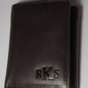Carteras de tres pliegues con monograma para hombres, billetera personalizada grabada, regalo de San Valentín para hombres, billetera de cuero RFID, billetera con monograma para hombres