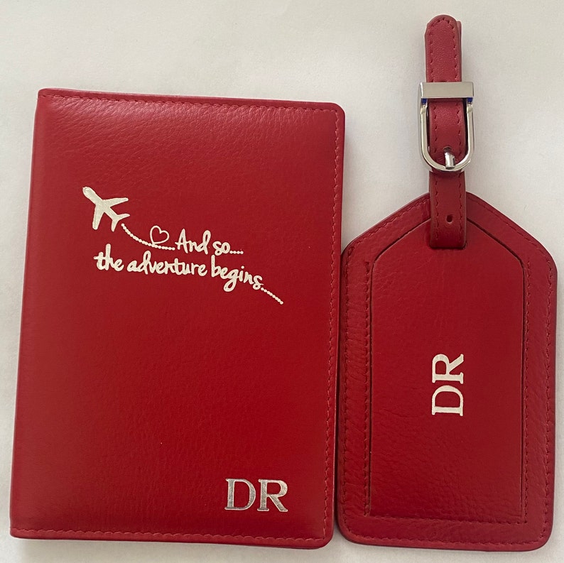 Portefeuille personnalisé en cuir avec monogramme RFID et étiquette de bagage, cadeau de demoiselles d'honneur, étiquettes de bagage pour monsieur et madame, cadeau de voyage, cadeau de fête des mères image 3