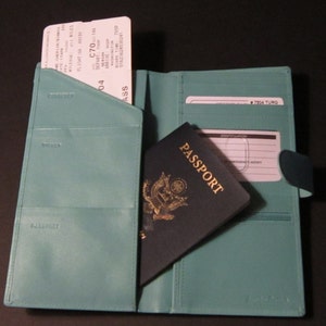 Cartera de viaje RFID personalizada, regalo de San Valentín, billetera de cuero para pasaporte, los mejores regalos para ella, funda de pasaporte con monograma, regalo para parejas