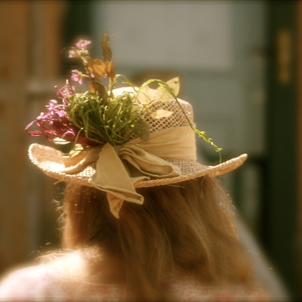 Vintage Straw hat, natural, silk flowers, purple, natural ribbon