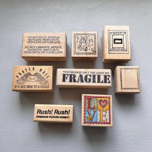 Timbres en caoutchouc postaux, fragiles, amoureux, urgents, timbres montés sur bois postoïdes vintage art postal