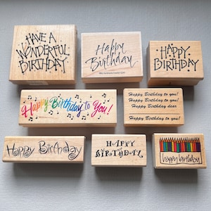 Joyeux anniversaire, tampons sur bois vintage bougies