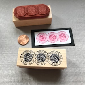 Three Circle Pattern Border Wood Mounted Rubber Stamp