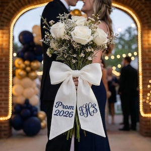 Personalized Prom Couple Bouquet Sash, Flower Bouquet Ribbon, Custom Name Couple Decoration, Embroidered Bouquet Wrap, Monogram Ribbon Wrap