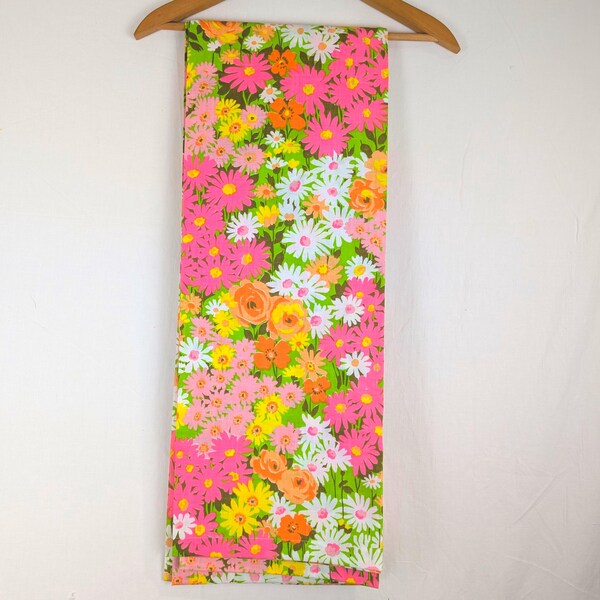 Vintage 70's Retro Floral Flower Power Queen Size Flat Sheet Pequot NOS