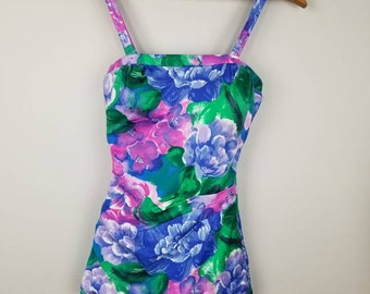 Roxanne swimsuit 196070/'s Roxanne Purple Floral Pin Up Rockabilly One Piece Swimsuit with Molded Cup Size 16 Bust 38B with Union Label