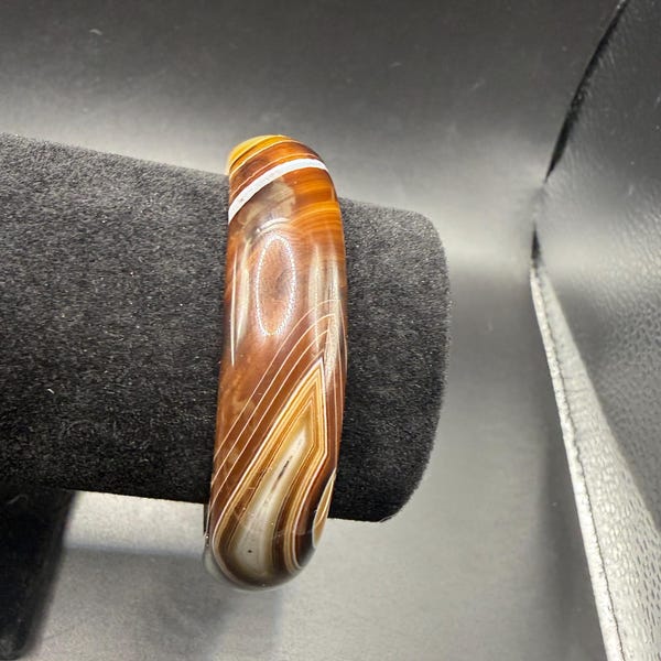 Vintage Carved Agate Bangle