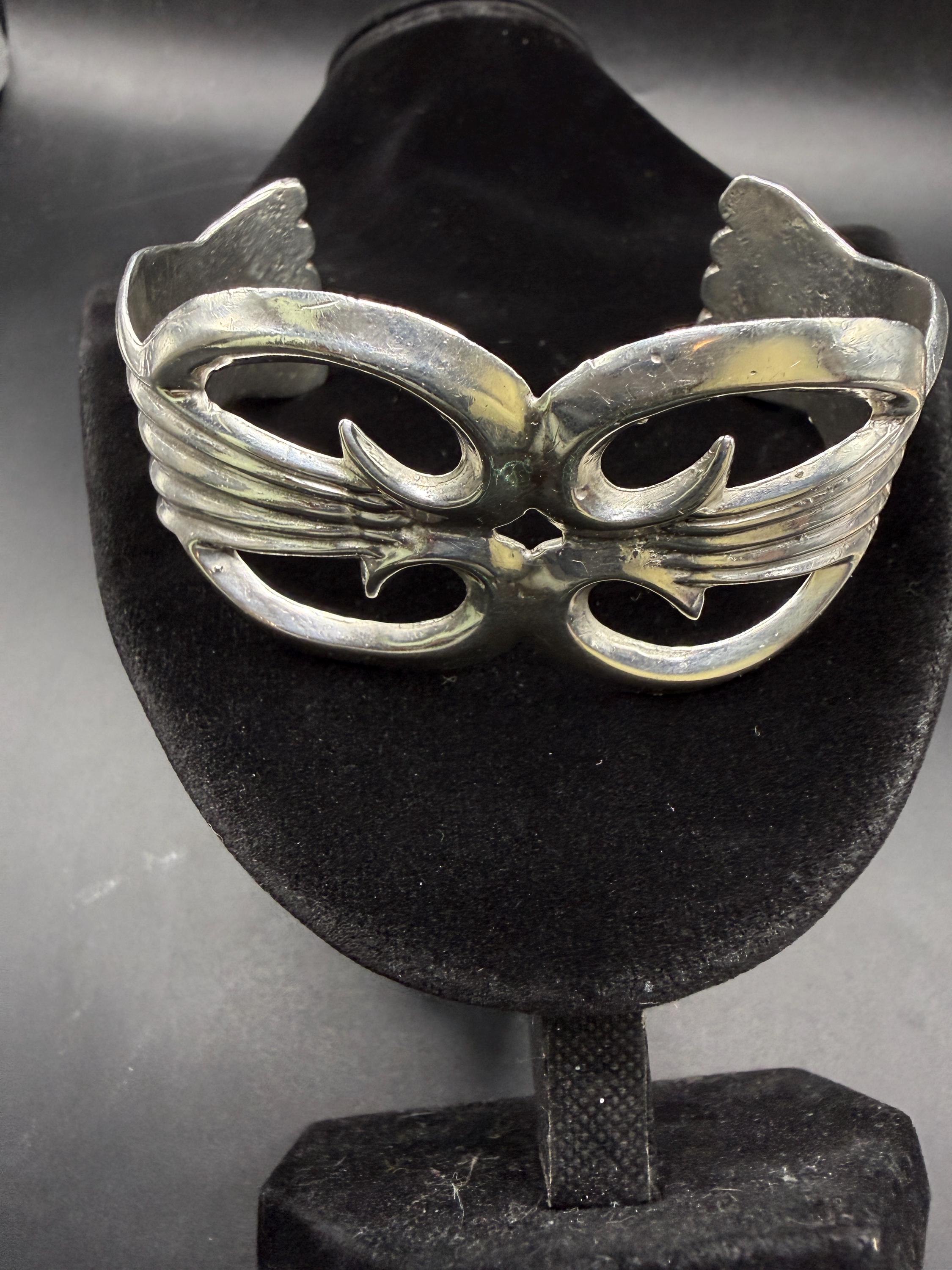 アクセサリー Vintage Navajo Sand Cast Bangle starring Navajo Sand Cast Bracelet - Etsy