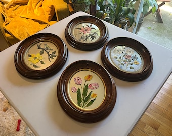 Juego de espejos ovalados victorianos antiguos de caoba con motivos florales y pájaros pintados a mano