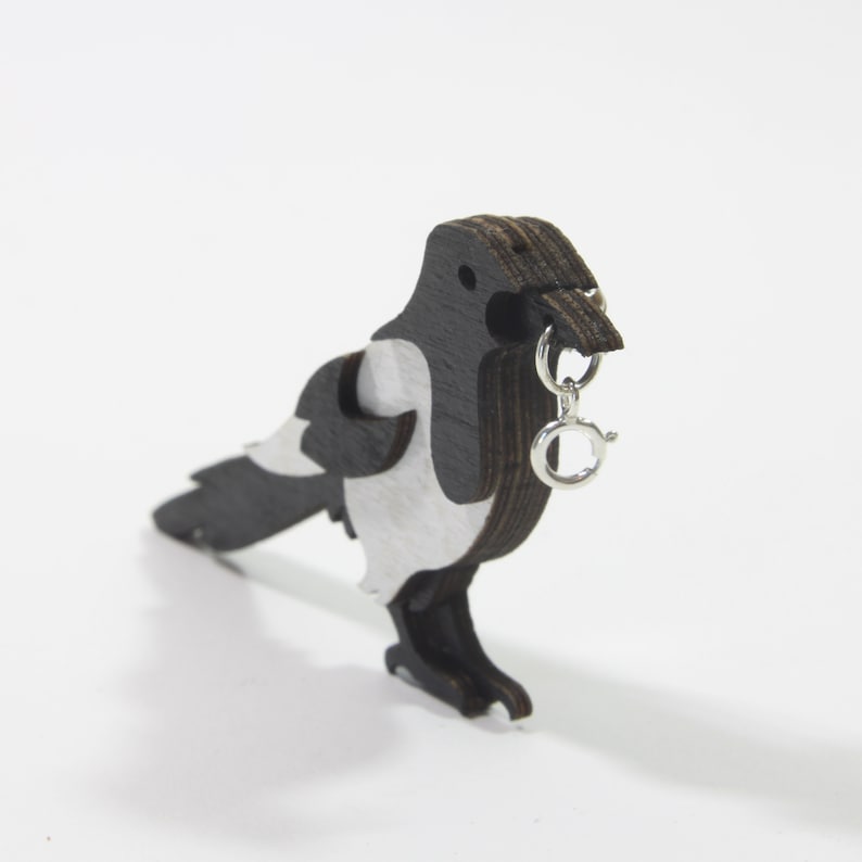 Magpie Thief Brooch Omens Collection image 2