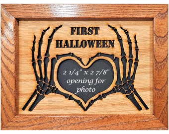 Marco de fotos para el primer Halloween / Tapete fotográfico con forma de corazón y manos de esqueleto / Regalo de recuerdo espeluznante y adorable: Amor a primera vista
