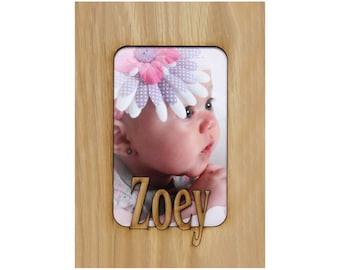Marco de fotos personalizado con nombre de bebé (12,7 x 18,8 cm) – Tapete de madera grabado a medida, regalo para baby shower