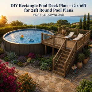 Pode incluir: Um arquivo PDF para download com um plano de deck de piscina retangular de 12 x 16 pés, projetado para uma piscina redonda de 24 pés. A imagem mostra um deck de madeira com escadas, corrimãos e espreguiçadeiras ao lado de uma piscina.