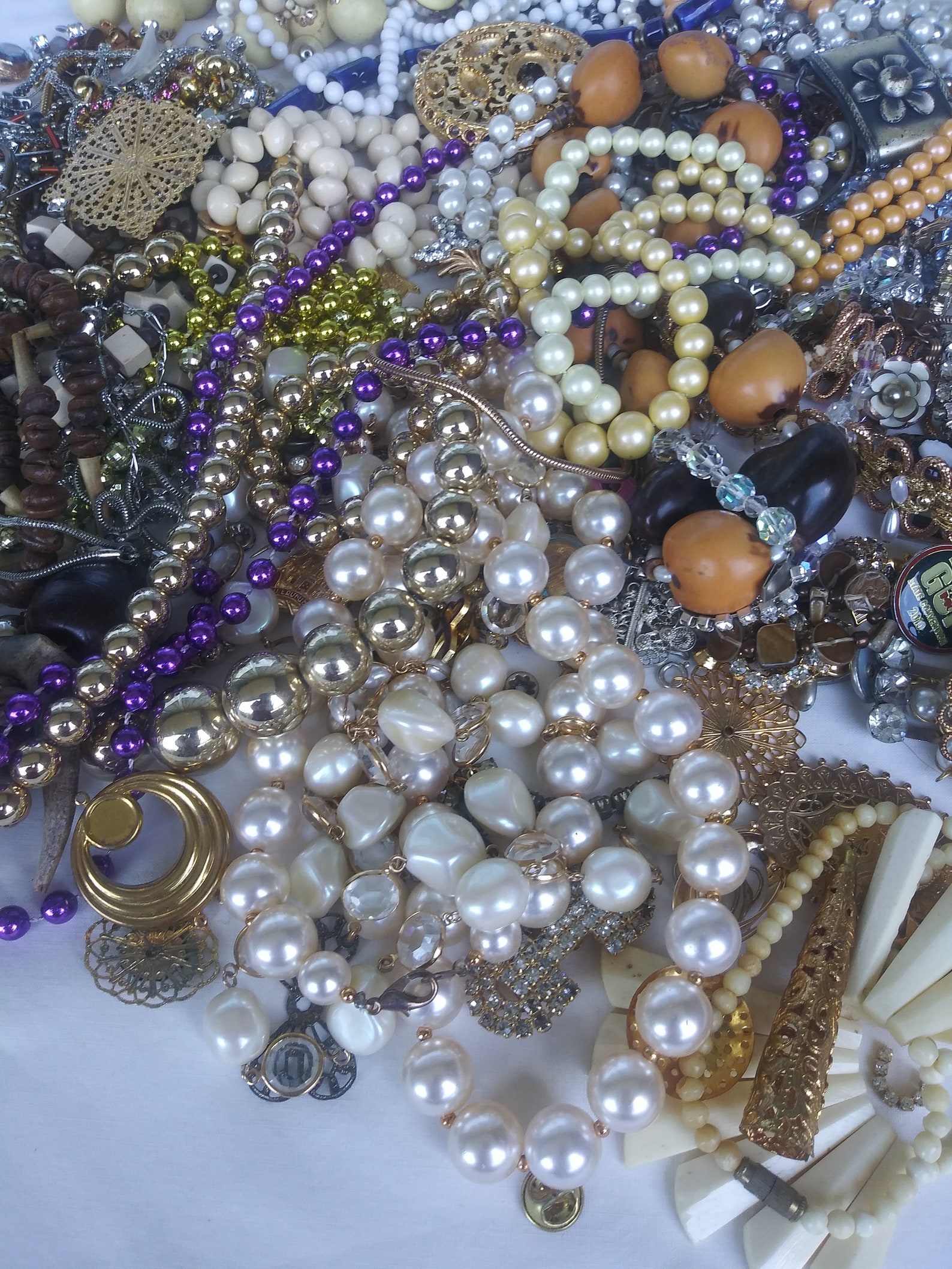 Vintage Costume Jewelry Lot 4 Pounds Necklaces Bracelet/old Etsy